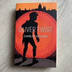 Oliver Twist- Charles Dickens, paperback, brand new